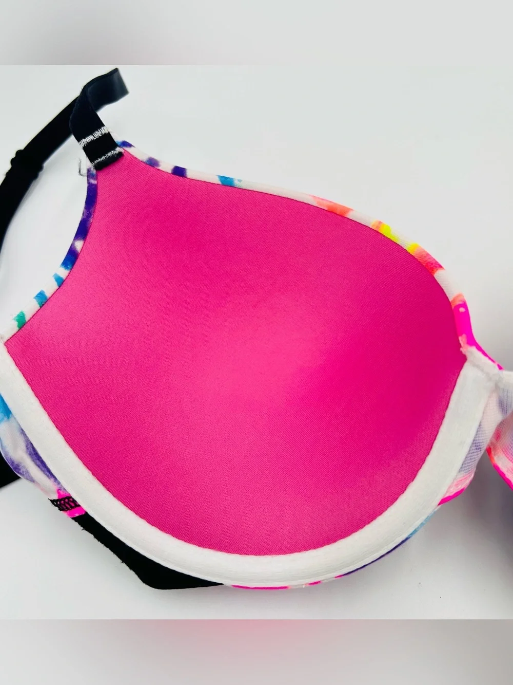 PINK Victoria’s Secret Wear Everywhere Push Up Bra women size 34D Tie Dye